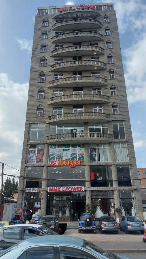 Yellow Apple Hotel Addis Abeba Buitenkant foto